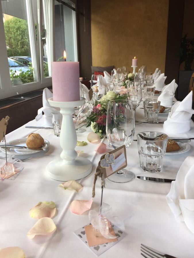Zys Hotel Wettingen Bagian luar foto
